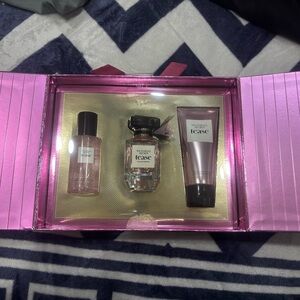 Victoria's Secret Tease Gift Set - Pink and Gold